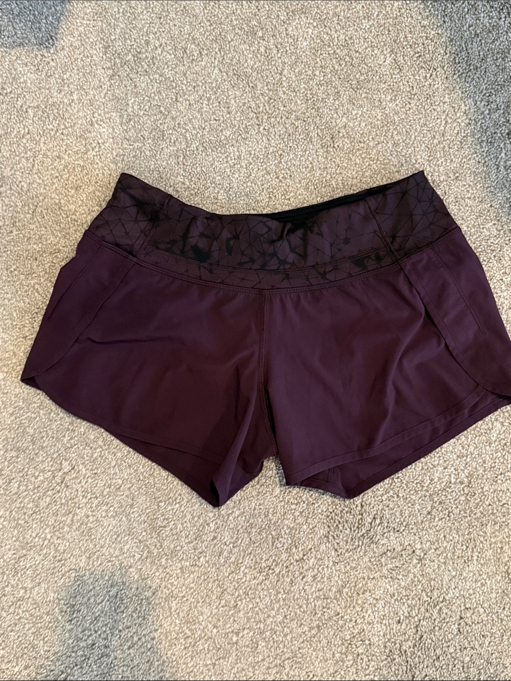 Lululemon 4” shorts